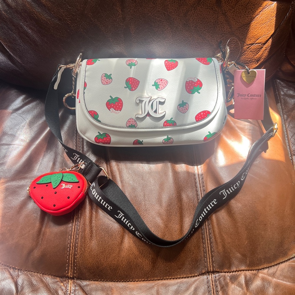 Juicy Couture White Bag with Strawberry Design - Picture 2 of 5